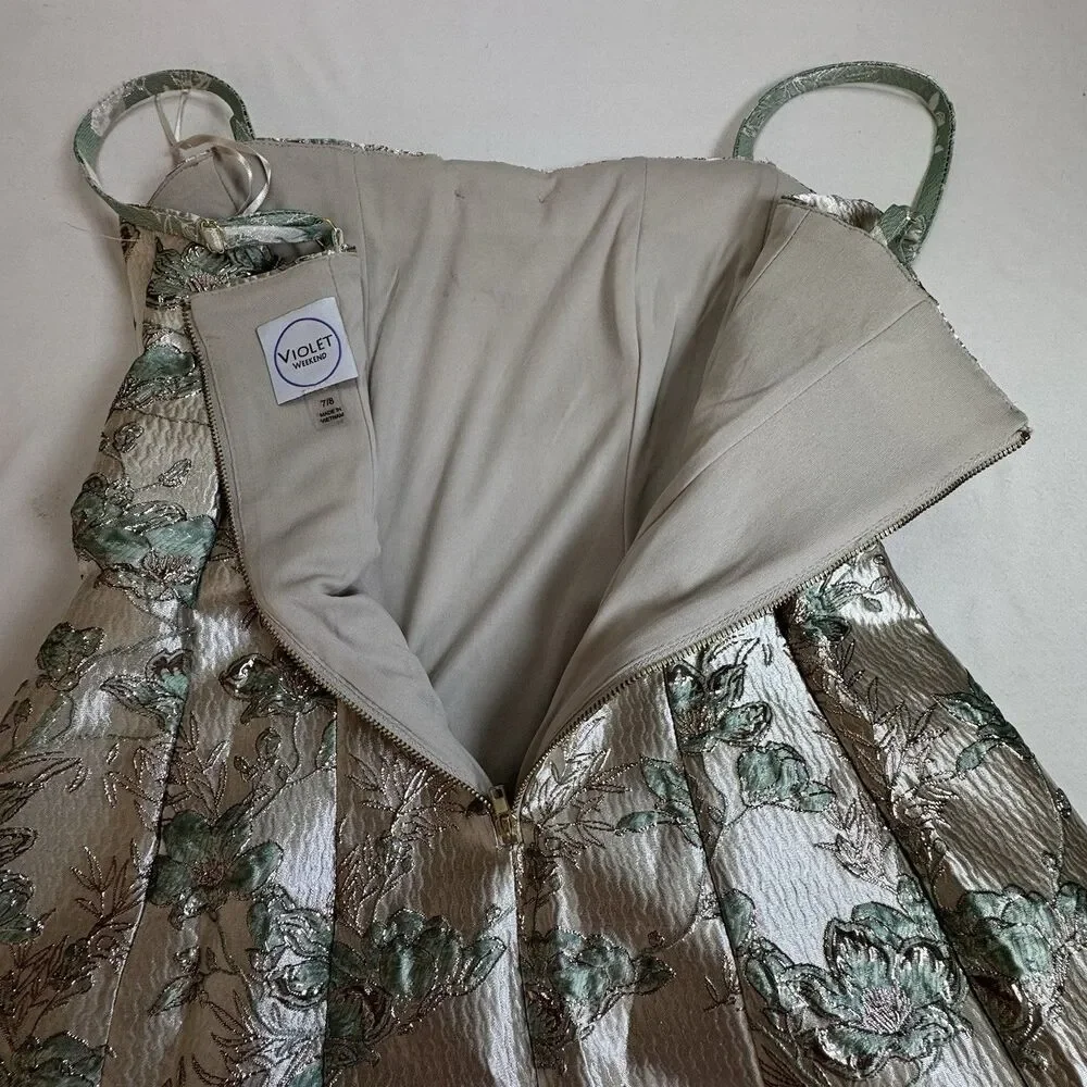 NWT Violet Weekend Floral Jacquard Mini Dress Gold Green Fit Flare Size 7/8